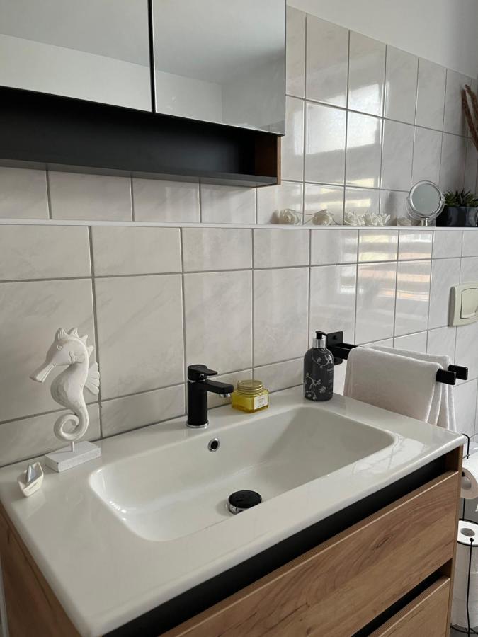 Apartment Horst - Gemuetliche Und Moderne Ferienwohnung In Der Innenstadt Pasewalk Εξωτερικό φωτογραφία